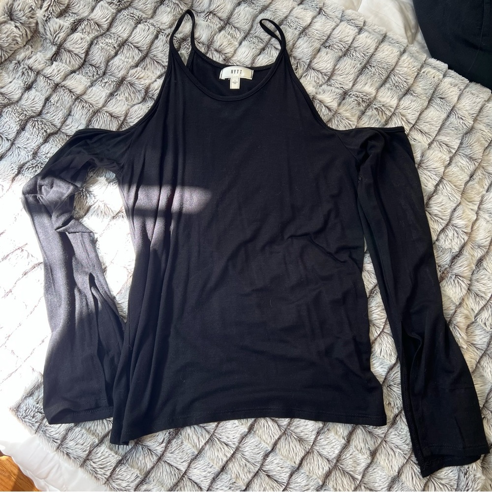 Long Flare Sleeve, Cut-out shoulder, Fashion Top